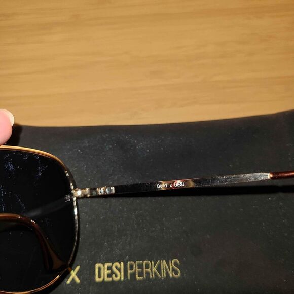 Quay Designer Rose Gold Aviator Sunglass main image 5